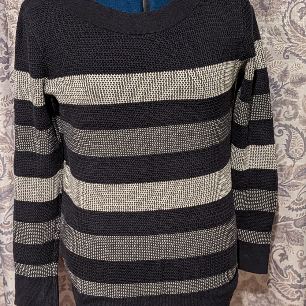 Market & Spruce Black and Cream Striped Sweater